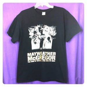 Mayweather/McGregor T-shirt in Size Large